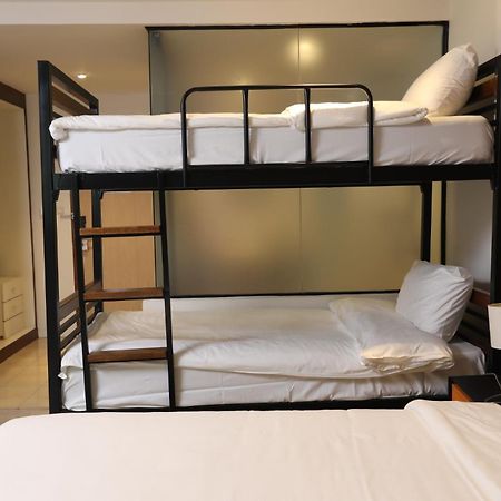 Studio F Sukhumvit Bangkok Buitenkant foto
