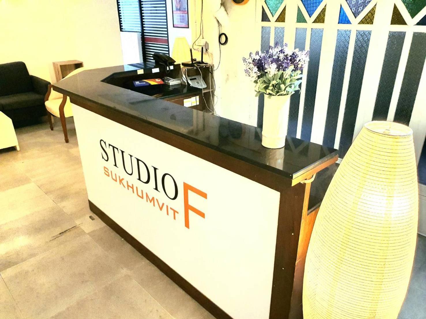 Studio F Sukhumvit Bangkok Buitenkant foto